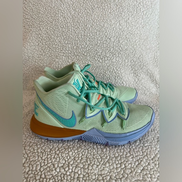 Nike Kyrie 5 Squidward Tentacles Shoes - Picture 3 of 8